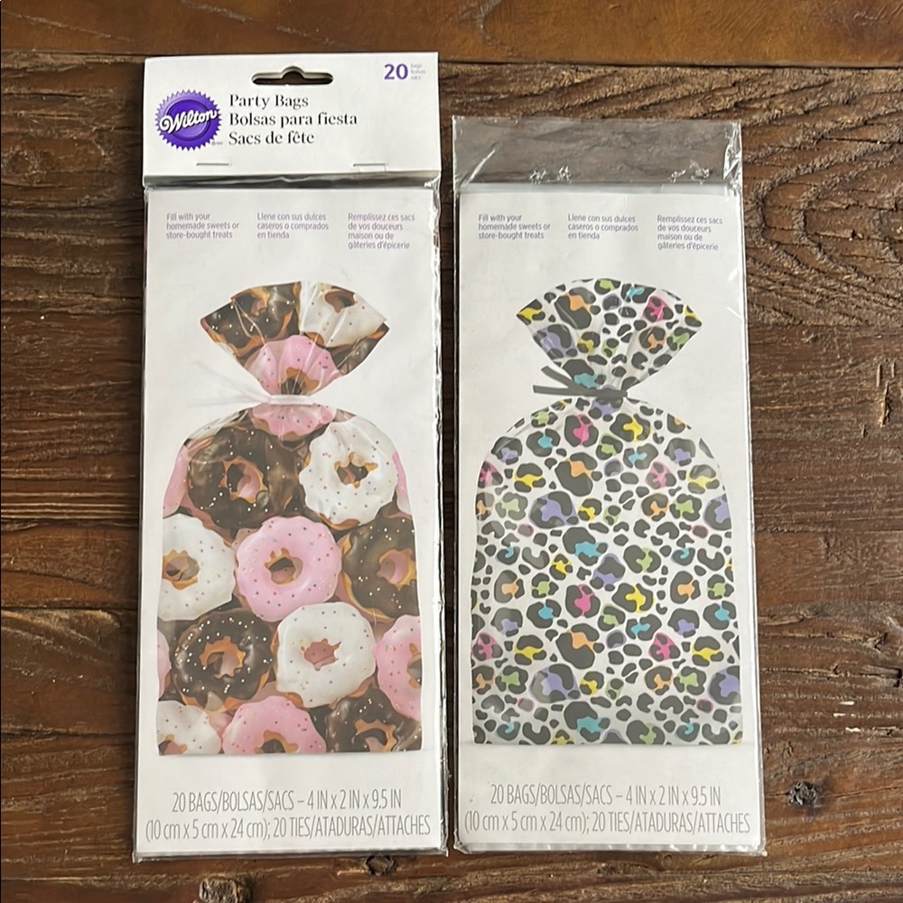 Wilton Party Bags with Donut and Leopard Print